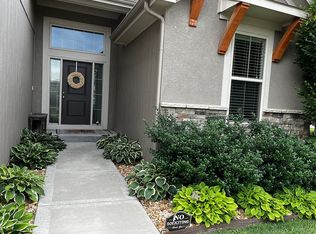 2201 NE 111th St, Kansas City, MO 64155