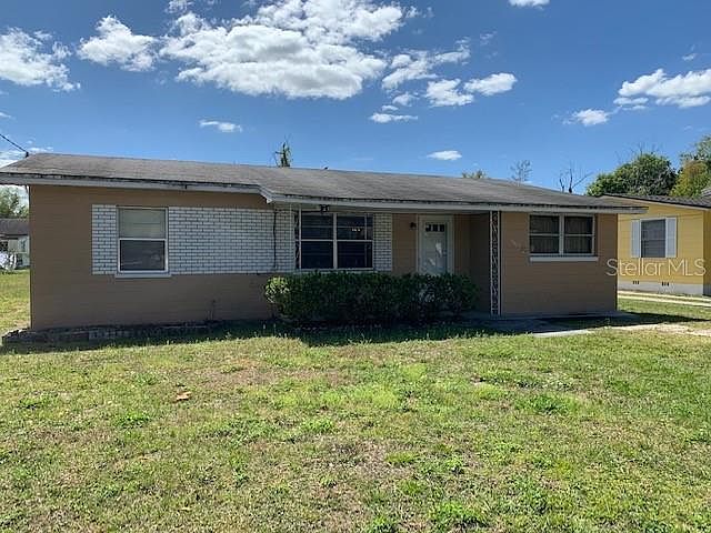 1st image of 2307 Golfview St