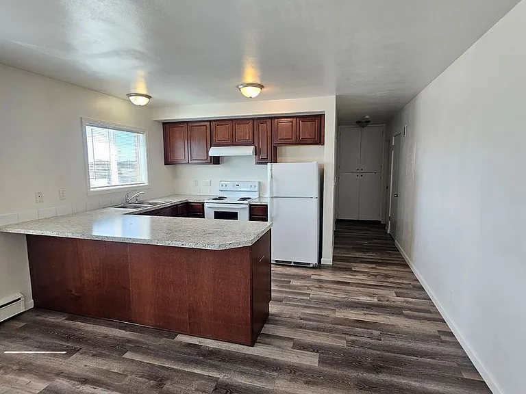 615 S Alder St — Photo 15