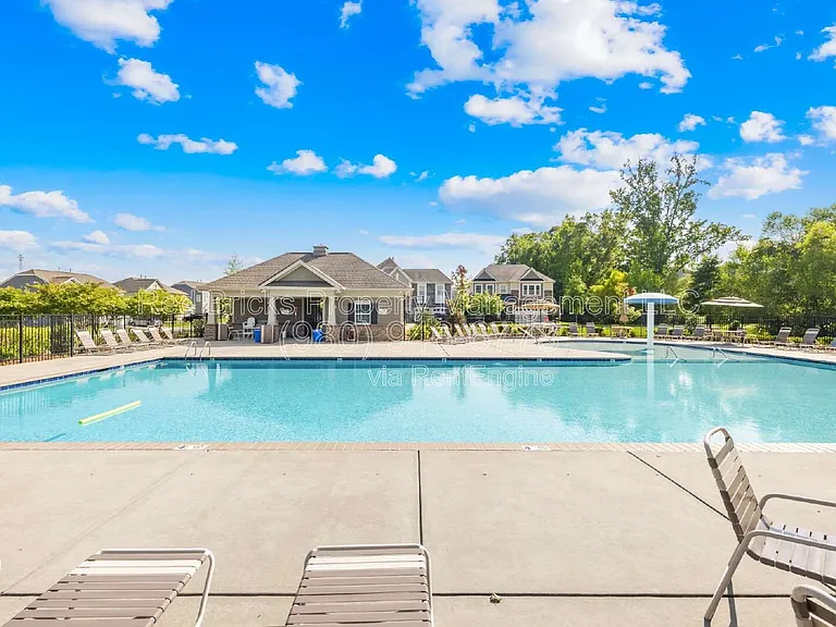 10697 Sky Chase Ave NW — Photo 35