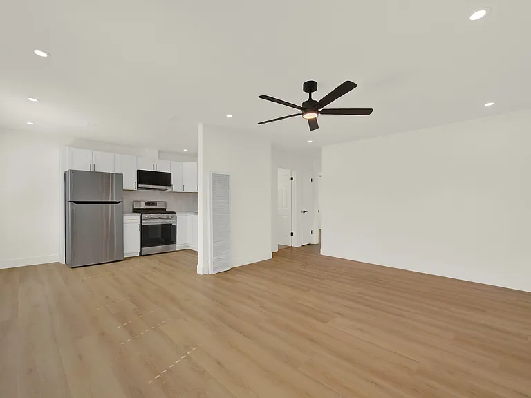620 Military E #628 — Photo 6