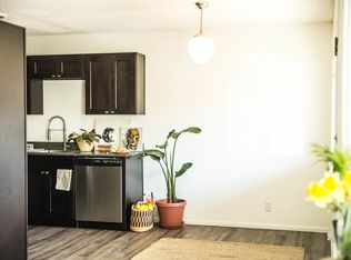Aalto Modern, Portland, OR 97232