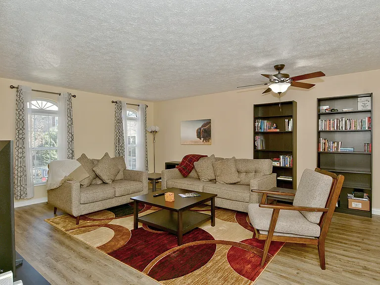 3043 Armory Dr — Photo 10