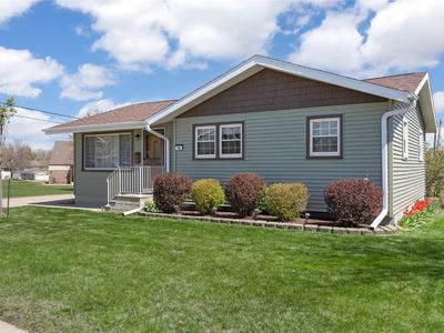 115 10th Ave, Hiawatha, IA, 52233
