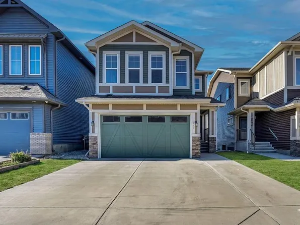 179 NE Lucas Hts NW, Calgary, AB T3P 1X4