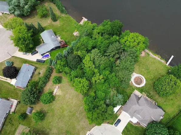 78 SHORE DRIVE, Clintonville, WI 54929