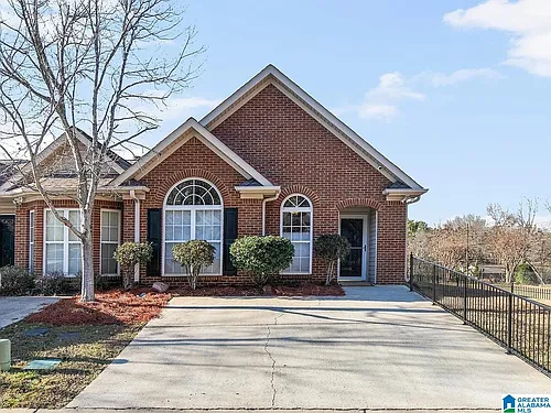 101 Hayesbury Ln Photo 1