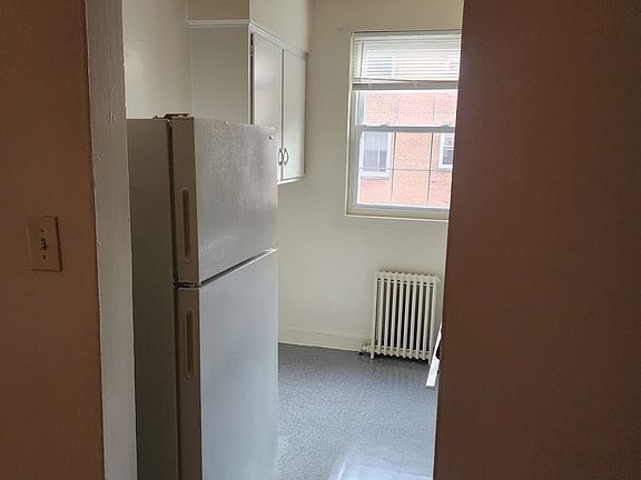 5th image of 102 Schuyler Rd APT 206