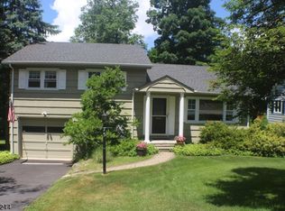 75 Summit Rd, Sparta, NJ 07871