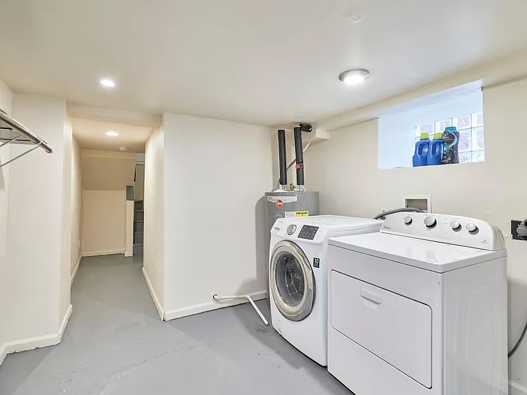 1421 N Park Pl — Photo 71