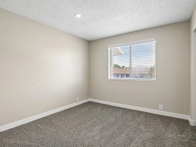 Brighton Place Apartments — Photo 83