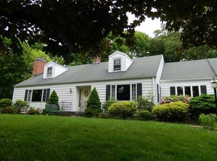 11 Lakeside Rd, Danbury, CT 06811