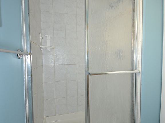 3rd image of 4550 S Richmond St #1