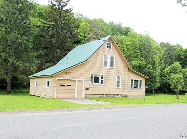5046 Whig St, Salamanca, NY 14779