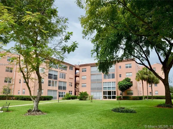 2841 Somerset Dr APT 306, Lauderdale Lakes, FL 33311