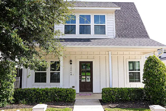 3 bed, 2.5 bath, 1850 sqft, $2,295 — Photo 2