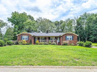 129 Pisgah Dr, Spartanburg, SC 29303