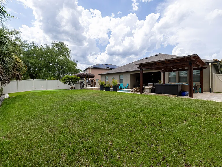 Large Backyard Space