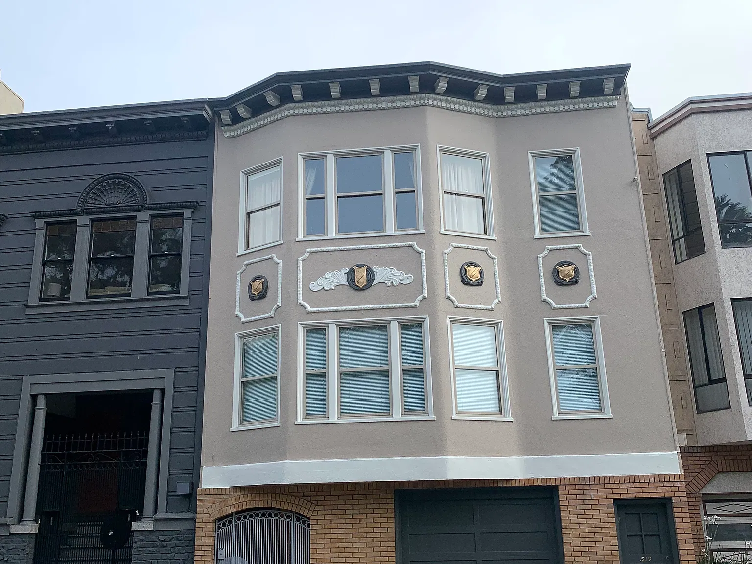 1 bed, 1.0 bath, 750 sqft, $4,300 — Photo 1