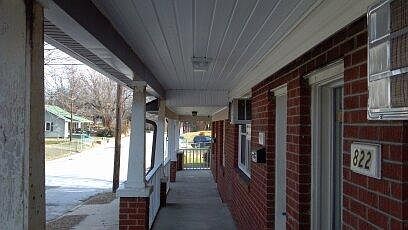 1st image of 820 1st Ave W