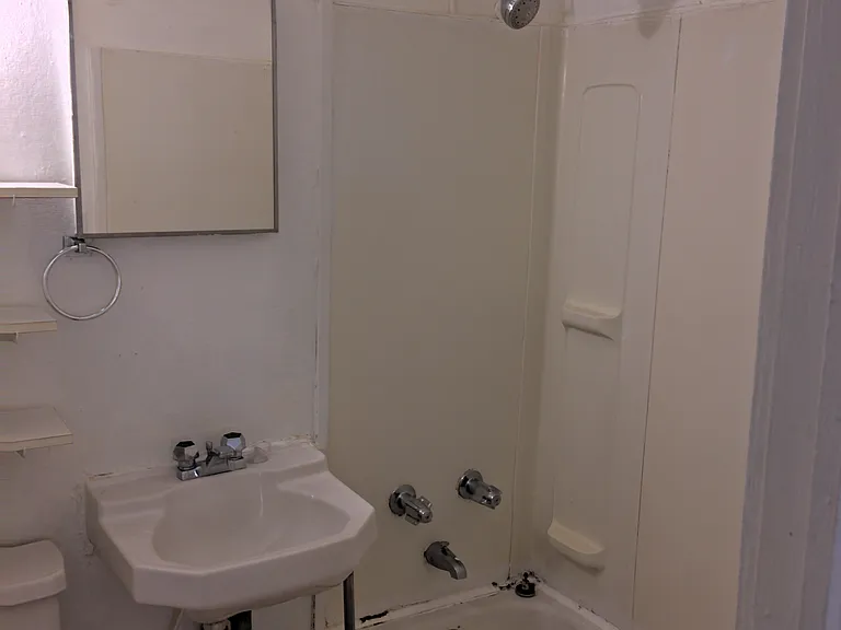 205 S Prospect St #4 — Photo 2