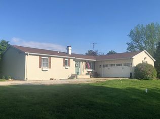 837 E. 1175 North Rd, Taylorville, IL 62568