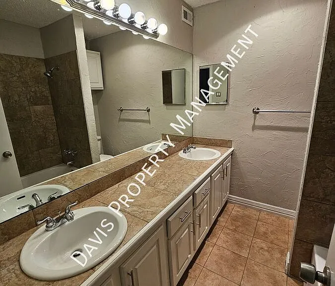 7522 Holly Hill Dr #44 — Photo 17