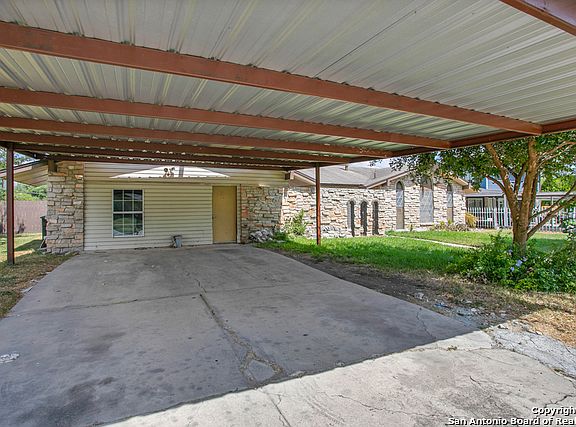 3rd image of 7403 Westville Dr