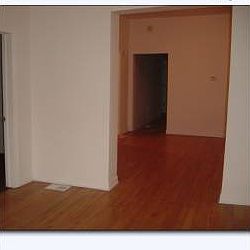 5th image of 4213 S Wells St #1