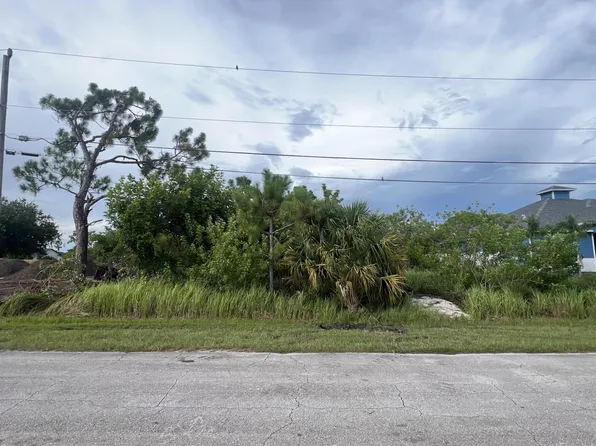 2607 SW Fair Isle Road, Port St Lucie, FL 34987