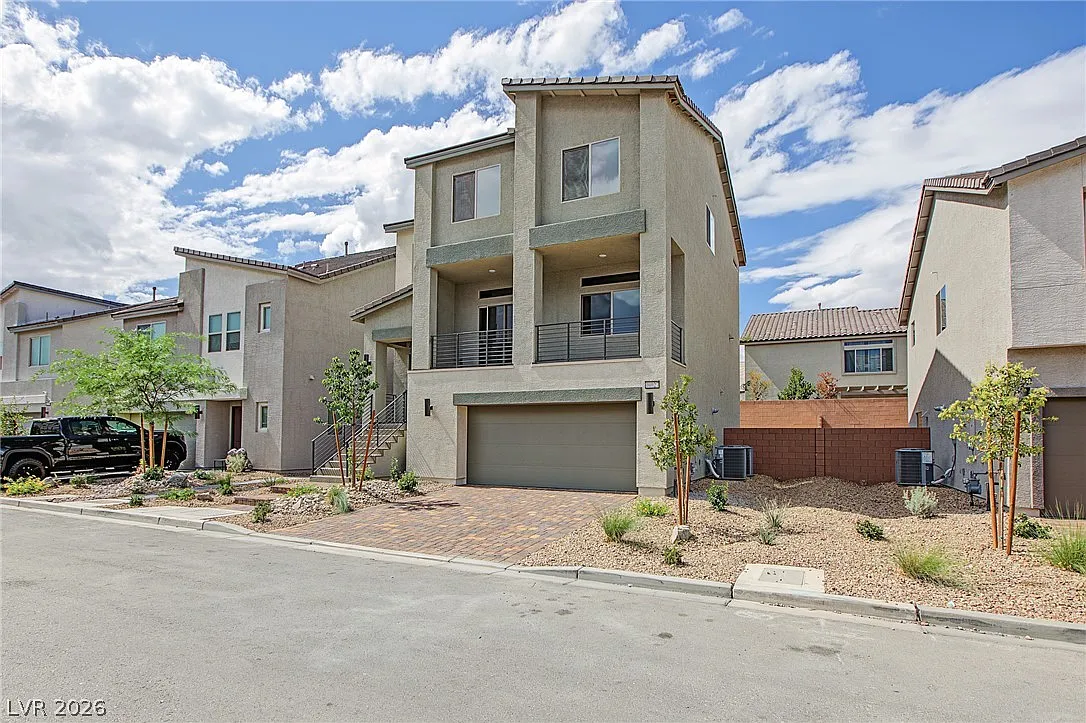 4 bed, 3.5 bath, 2990 sqft, $4,000 — Photo 3