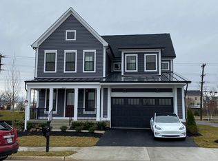25535 Woodbine Farm Dr, Chantilly, VA 20152