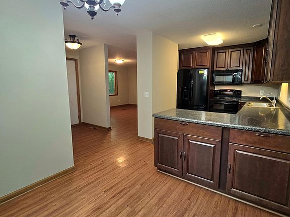 4th image of 1527 Aspen Dr