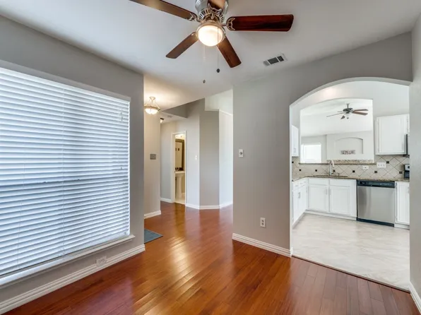 1210 Brooklawn Dr, Arlington, TX 76018