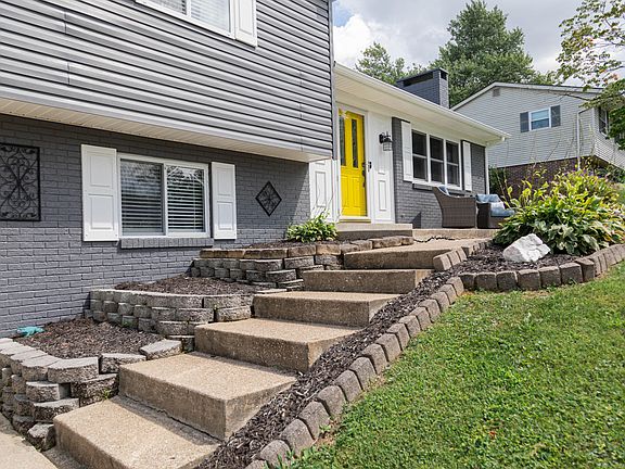 3rd image of 129 Westwood Dr