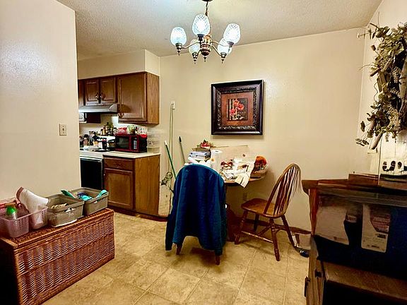 4th image of 2901 Woodwind Ct