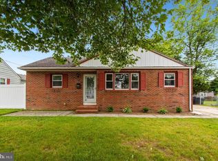 26 Woodbine Ave, Maple Shade, NJ 08052