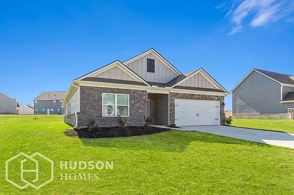 3 bed, 2.0 bath, 2016 sqft, $2,145 — Photo 1