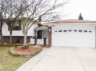 7506 Claremont St, Canton, MI