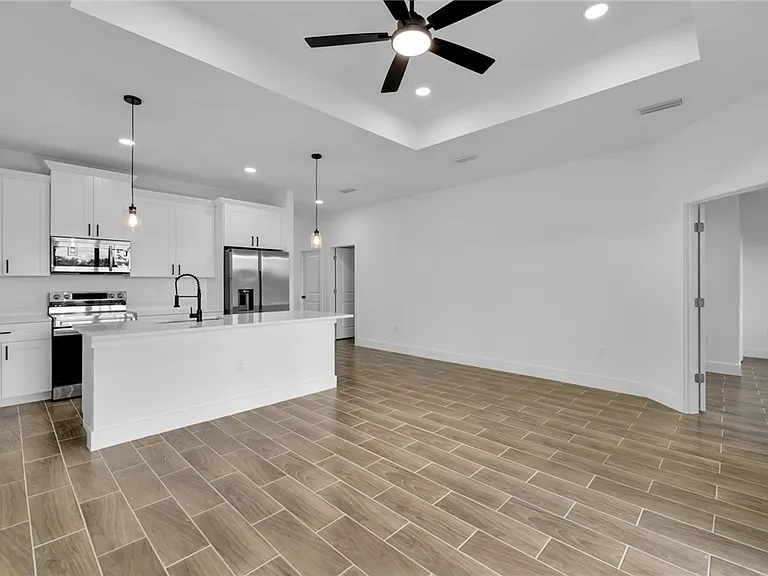 330 Gordon Ave S — Photo 12