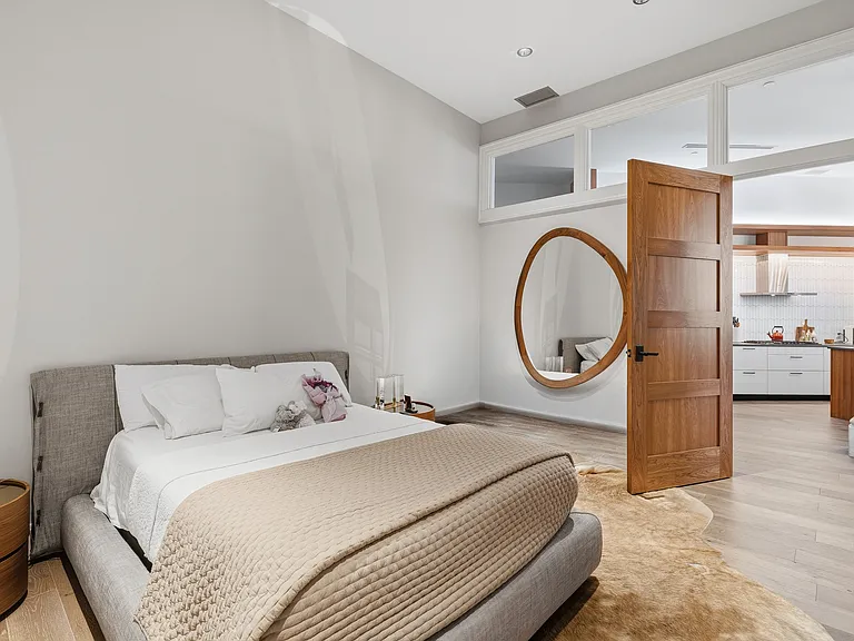 824 Liberty Ave #201 — Photo 30