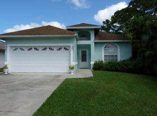 711 92nd Ave N, Naples, FL 34108