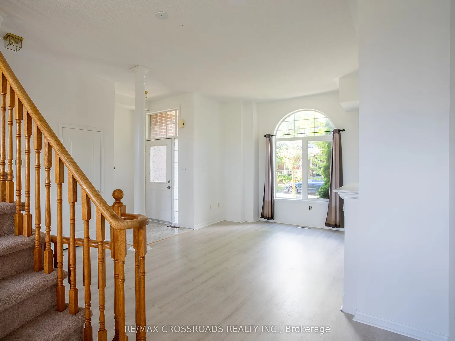 5 bed, $3,200 — Photo 2