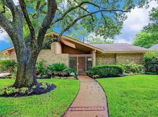 5723 Jason St, Houston, TX 77096