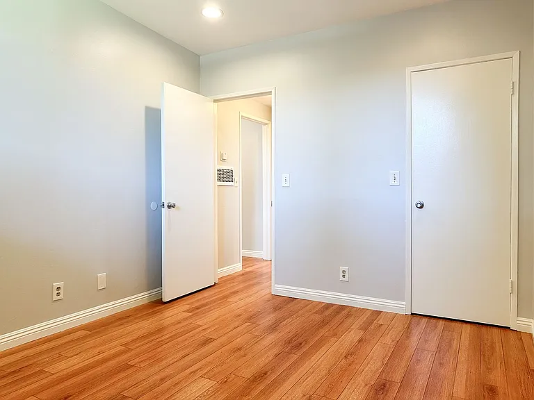 Clearbrook Ln (109) — Photo 11