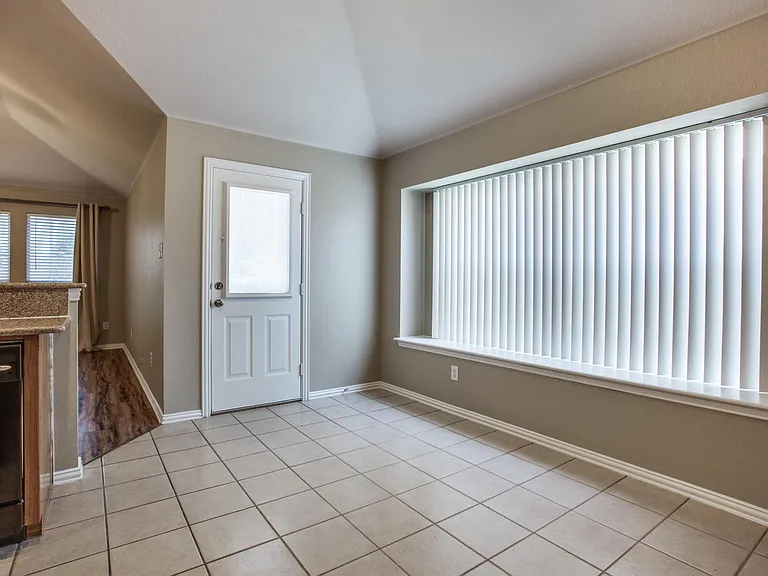 2820 Red Wolf Dr — Photo 6