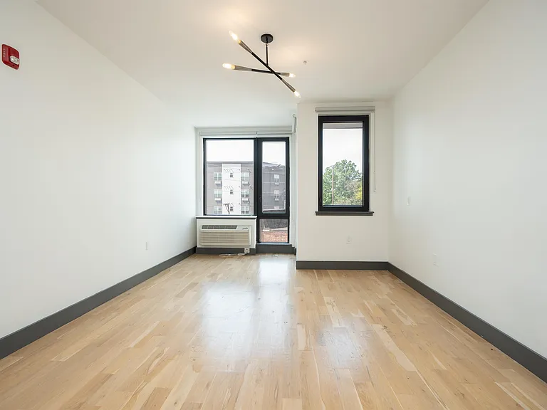 424 Arlington Ave #408 — Photo 3