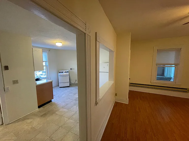 16 Lincoln St #2 — Photo 3