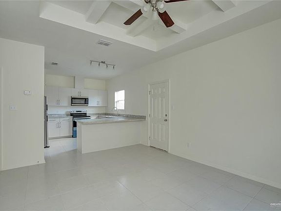 3rd image of 3901 Paola St #4