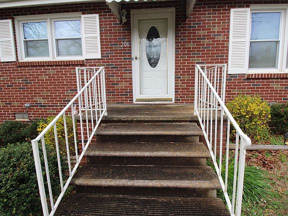 5th image of 206 Canterbury Rd
